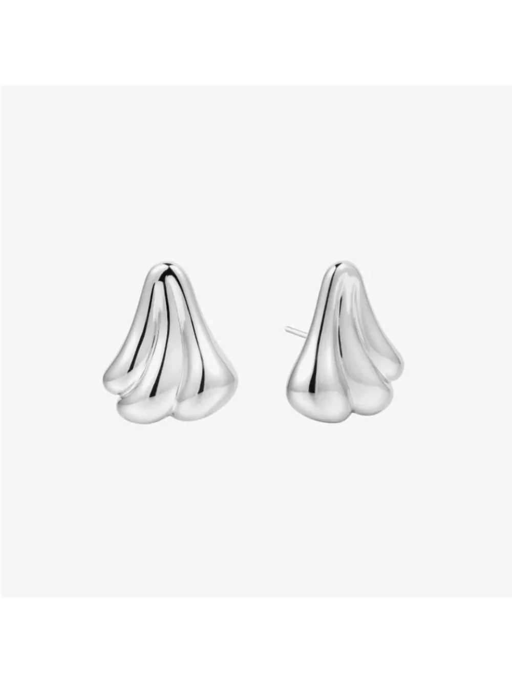 Rumored Silver Angel of mine stud Earrings - Classic Sculpted Design - Picture 4 of 4